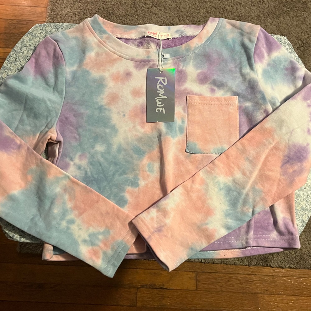Pastel tie dye long sleeve crew neck shirt, NWT size small